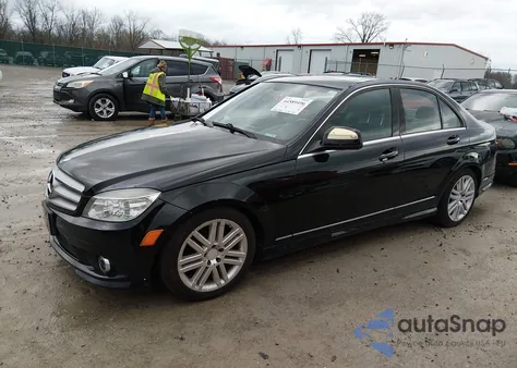 2009 Mercedes-Benz C 300 Luxury 4Matic/Sport 4Matic from USA, damaged, VIN WDDGF81X19R078051